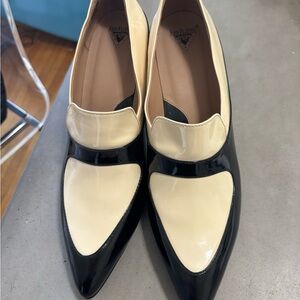 Never worn Shirley Fluevog heels, cream/ black size 10